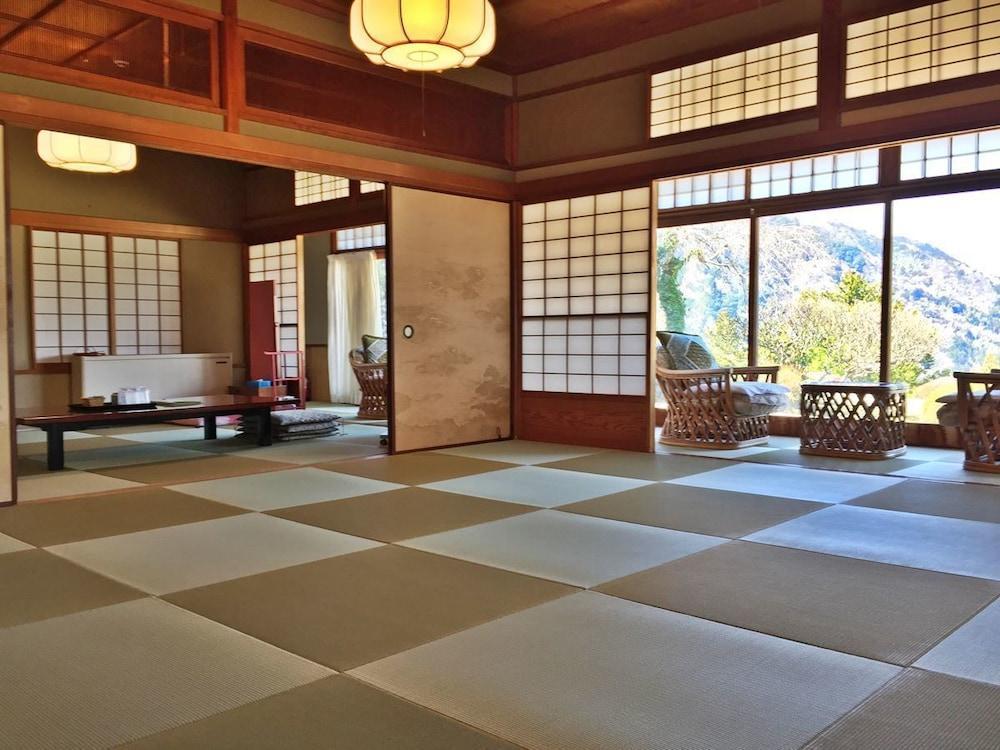 Ohito Hotel Izunokuni Esterno foto